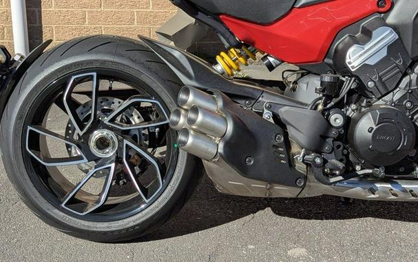 2025 Ducati Diavel V4 Ducati Red