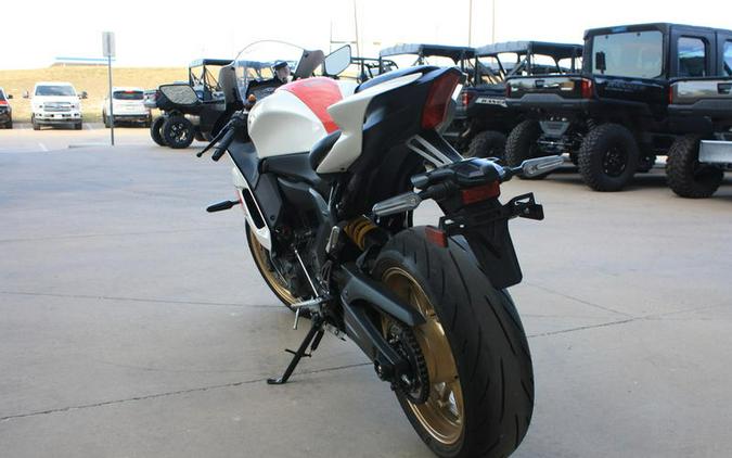 2022 Yamaha YZF-R7 World GP 60th Anniversary Edition