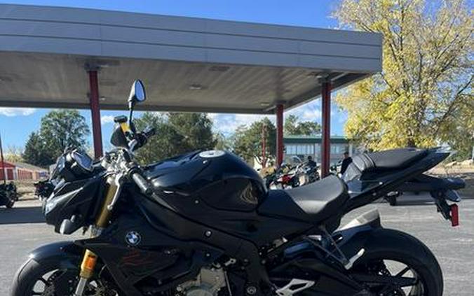 2019 BMW S 1000 R Black Storm Metallic