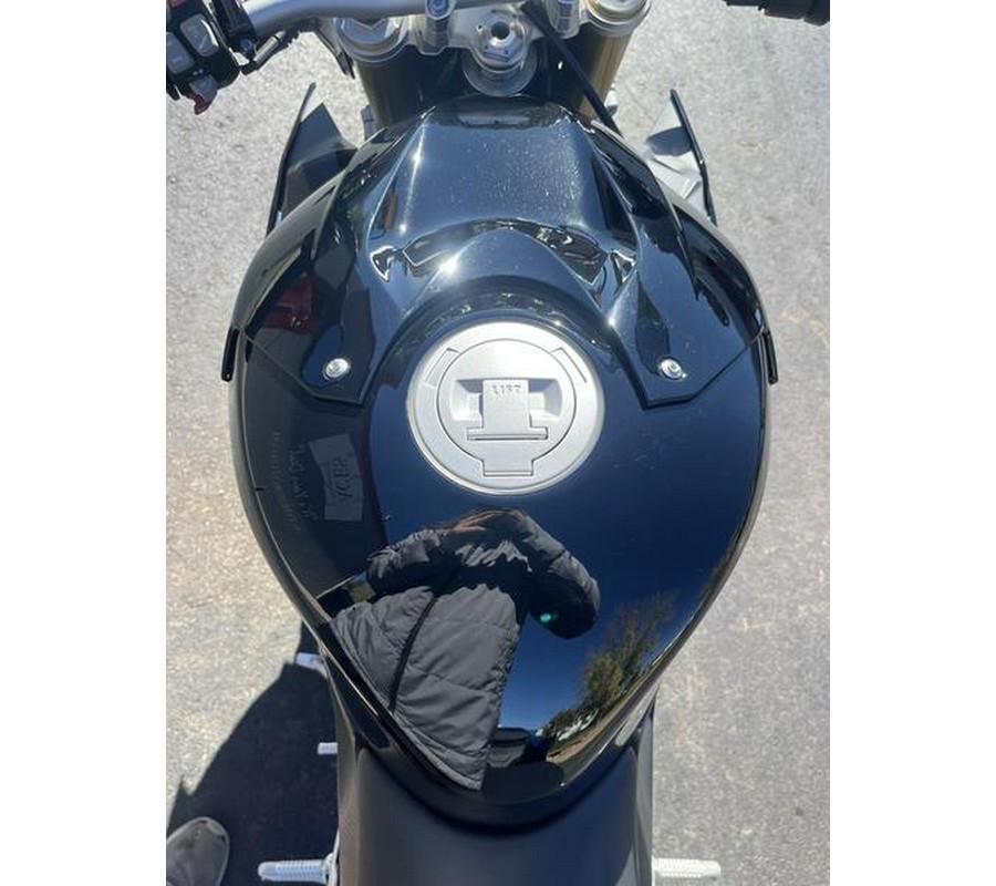 2019 BMW S 1000 R Black Storm Metallic