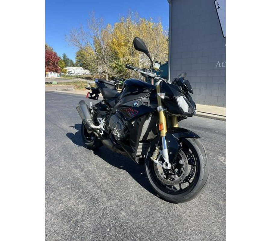 2019 BMW S 1000 R Black Storm Metallic