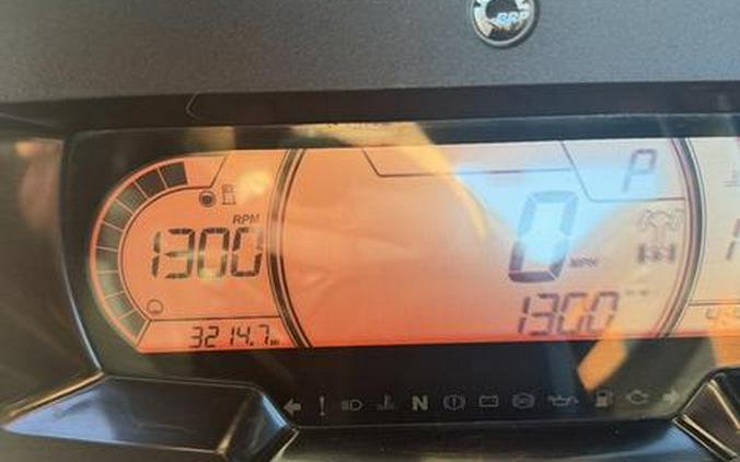 2024 Can-Am® Defender MAX Lone Star Cab HD10