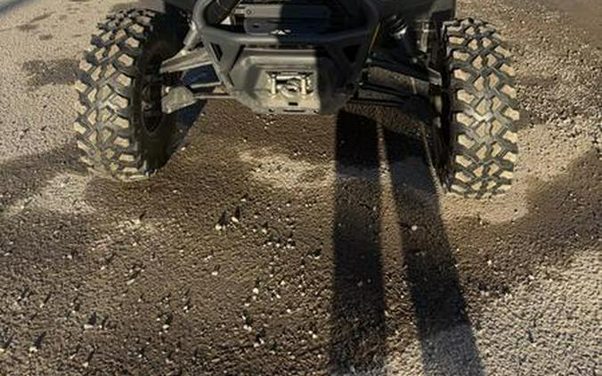 2024 Can-Am® Defender MAX Lone Star Cab HD10