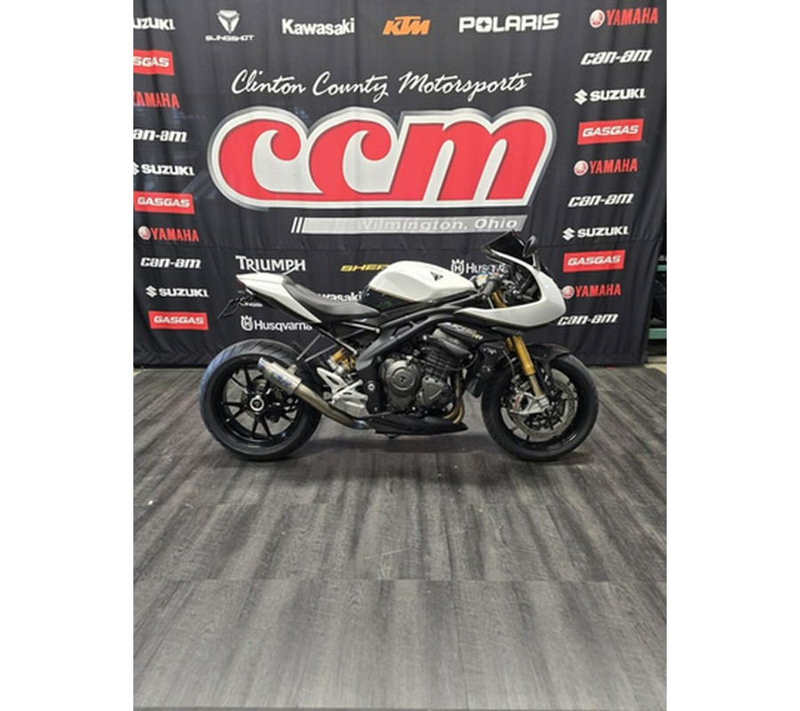 2022 Triumph Speed Triple 1200 RR