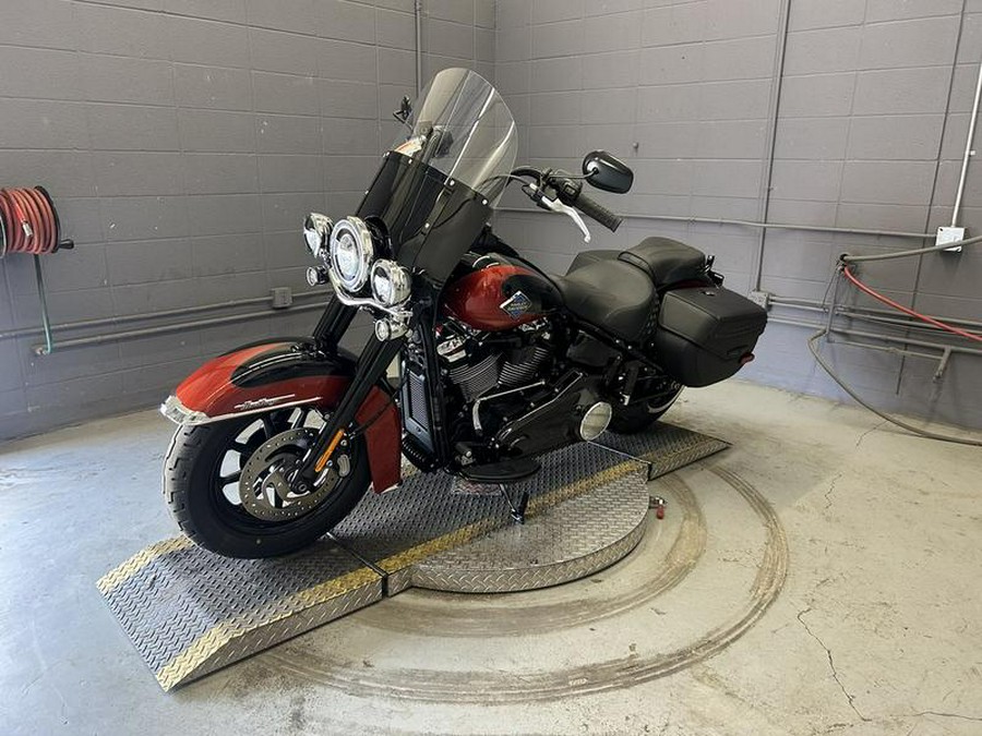 2025 Harley-Davidson® FLHC - Heritage Classic