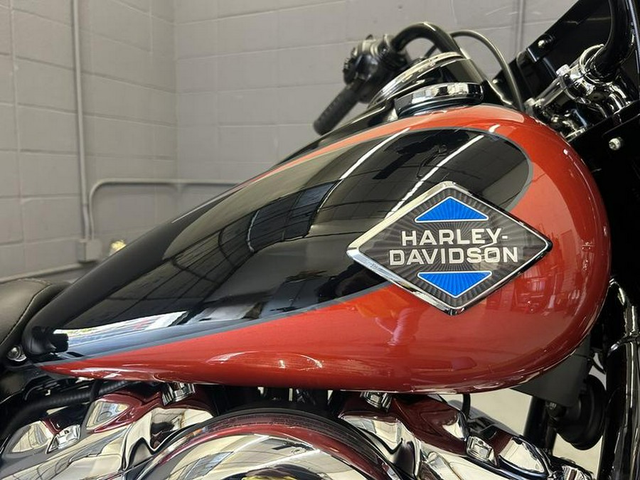 2025 Harley-Davidson® FLHC - Heritage Classic