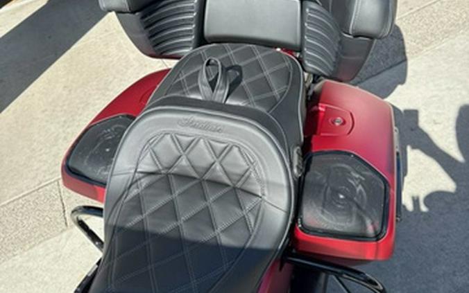 2025 Indian Roadmaster PowerPlus Dark Horse w/PowerBand Suns