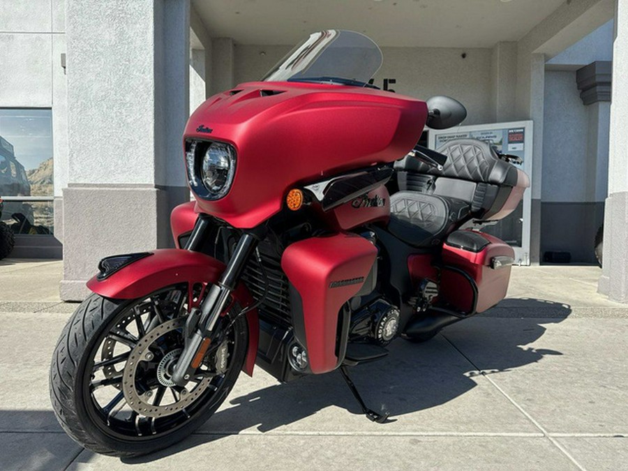 2025 Indian Roadmaster PowerPlus Dark Horse w/PowerBand Suns