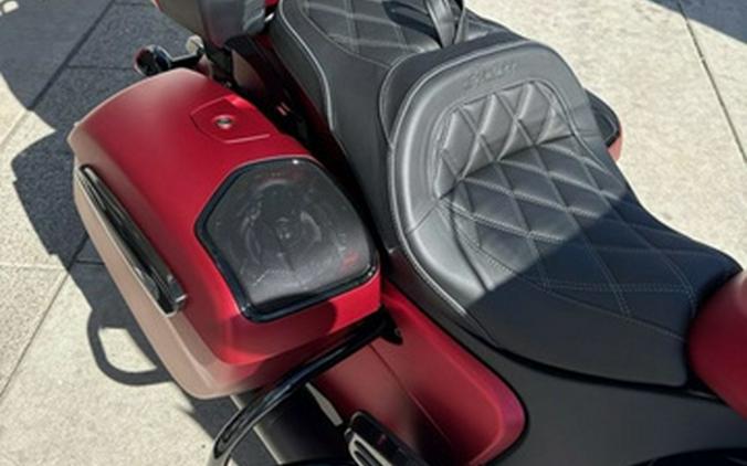 2025 Indian Roadmaster PowerPlus Dark Horse w/PowerBand Suns