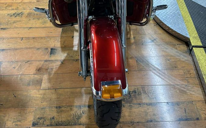 2013 Harley-Davidson Tri Glide Ultra Classic EMBR RED SUNGLO W/ PINSTRIP