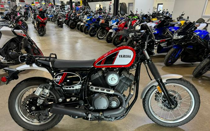 2024 Triumph SCRAMBLER 900 Matt Khaki Green