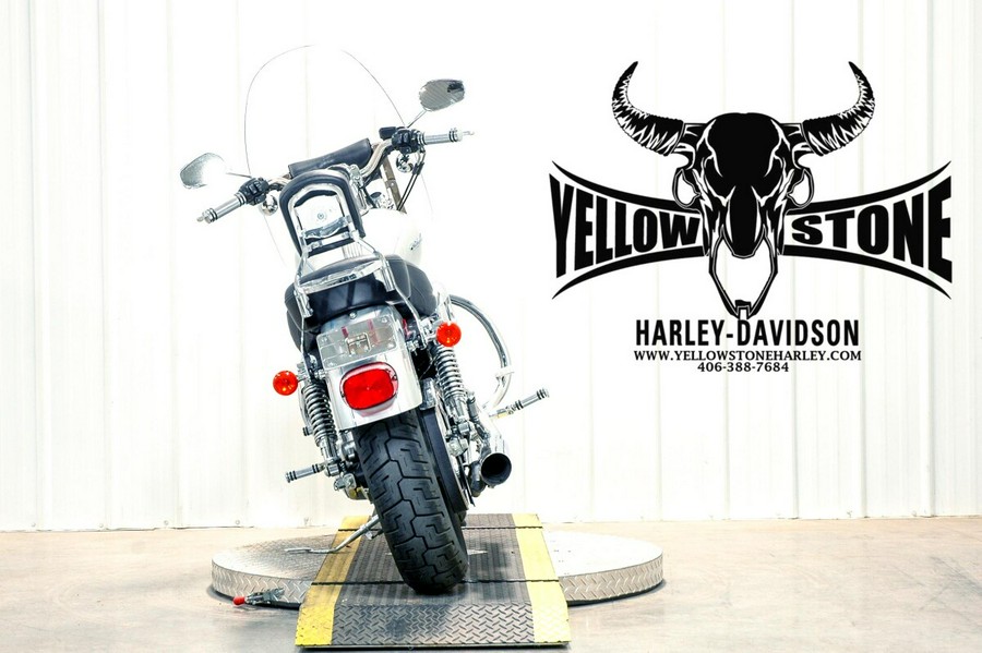 2004 Harley-Davidson® 1200 Custom Brilliant Silver