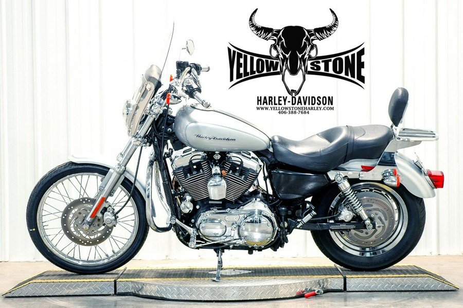 2004 Harley-Davidson® 1200 Custom Brilliant Silver