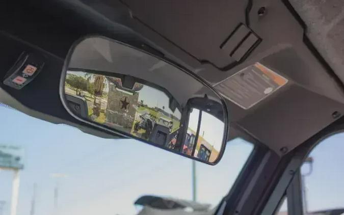 2026 CAN-AM DEFENDER PRO LIMITED CAB HD10