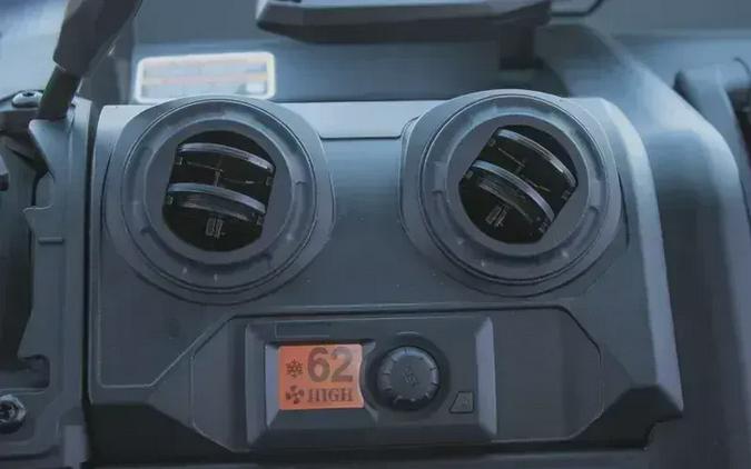 2026 CAN-AM DEFENDER PRO LIMITED CAB HD10