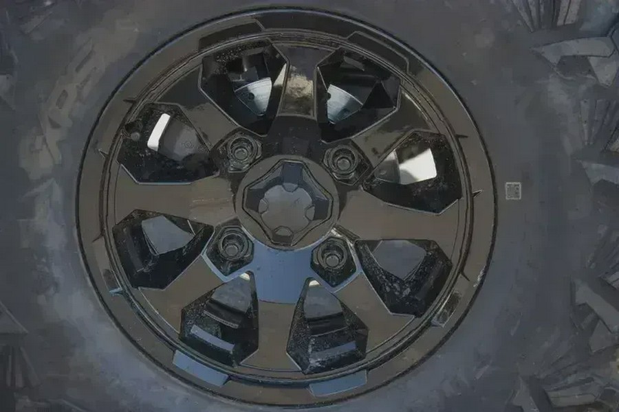 2026 CAN-AM DEFENDER PRO LIMITED CAB HD10