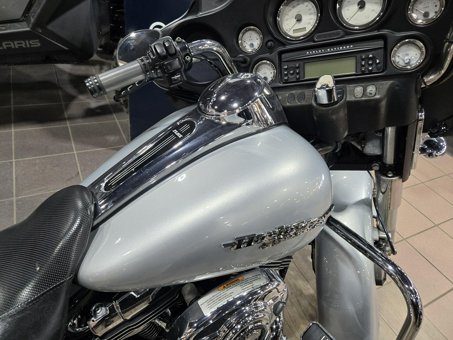 2010 HARLEY STREET GLIDE