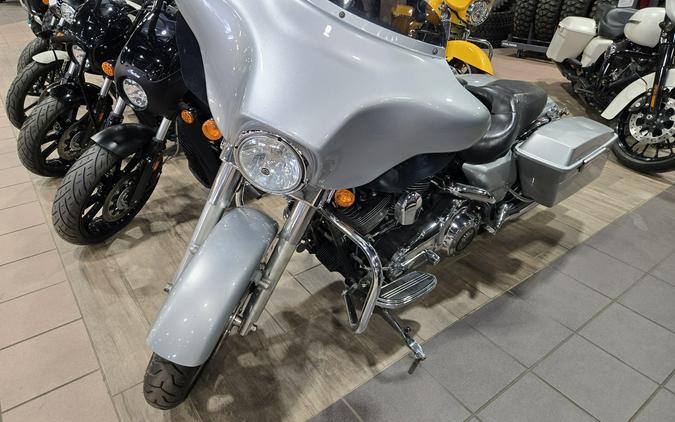 2010 HARLEY STREET GLIDE