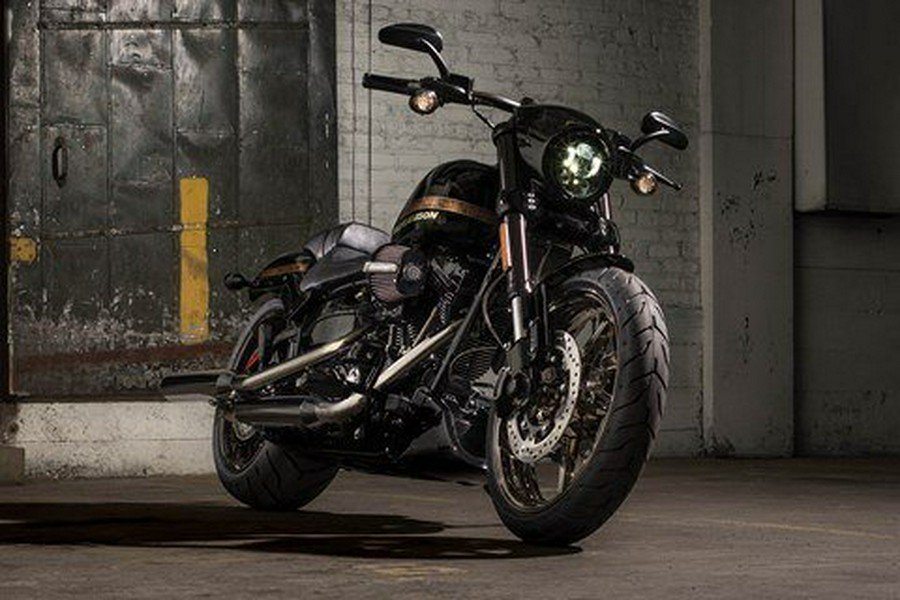 2016 Harley-Davidson CVO™ Pro Street Breakout®