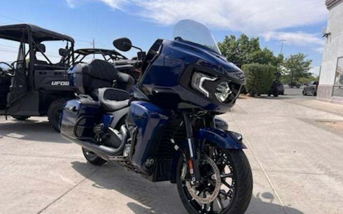 2025 Indian Pursuit Dark Horse w/PowerBand Audio Springfield Blue Vivid Crystal / Bla