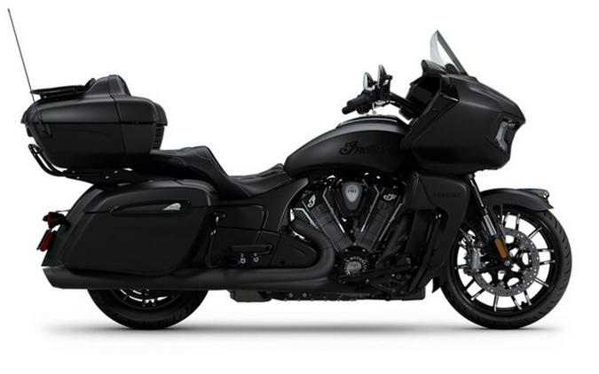 2025 Indian Pursuit Dark Horse w/PowerBand Audio Black Smoke