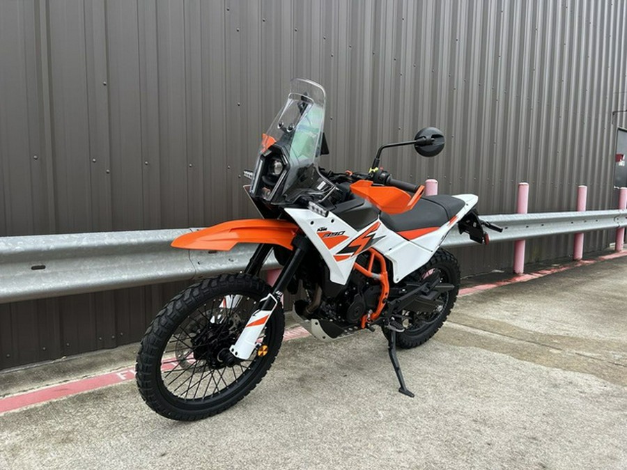 2026 KTM Adventure 390 R