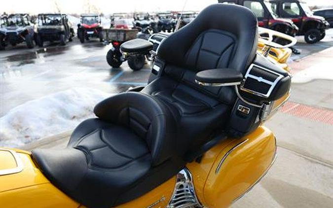 2009 Honda Gold Wing® Airbag