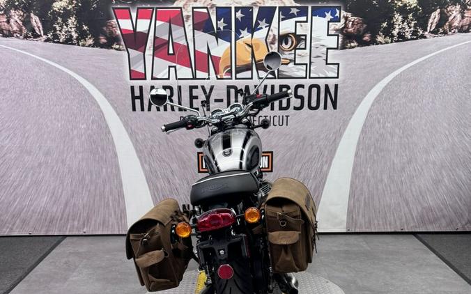 2025 Triumph Bonneville Bobber