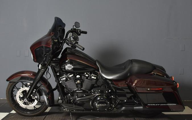 2022 Harley-Davidson Street Glide Special Midnight Crimson/Vivid Black FLHXS