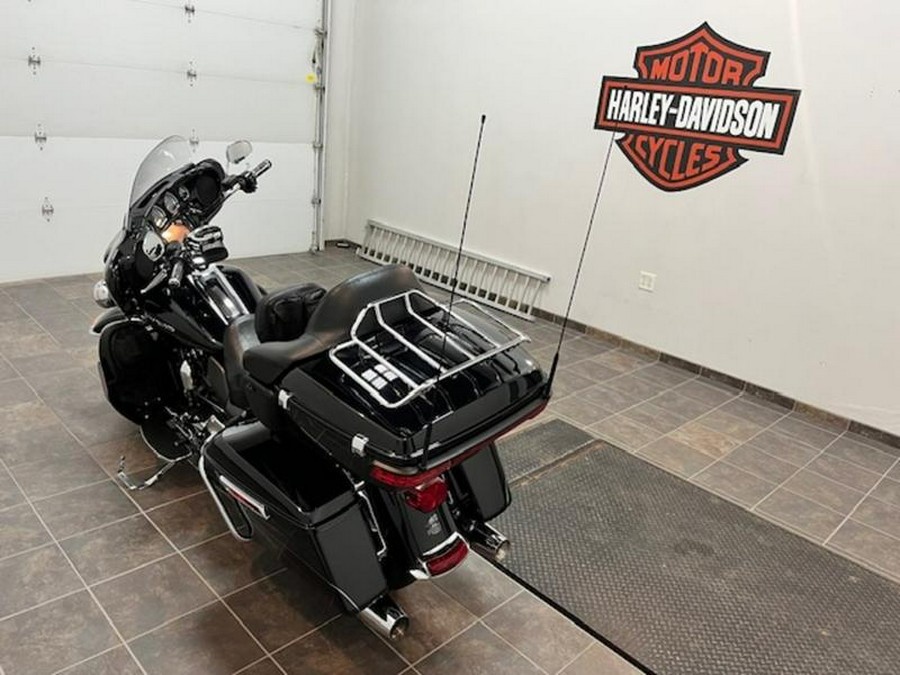 2015 Harley-Davidson® FLHTKL - Ultra Limited Low