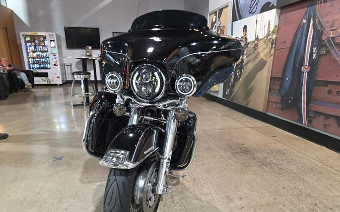 2013 Harley-Davidson Electra Glide Ultra Limited FLHTK
