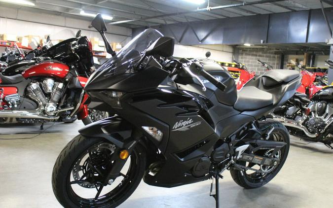 2026 Kawasaki Ninja® 500 ABS