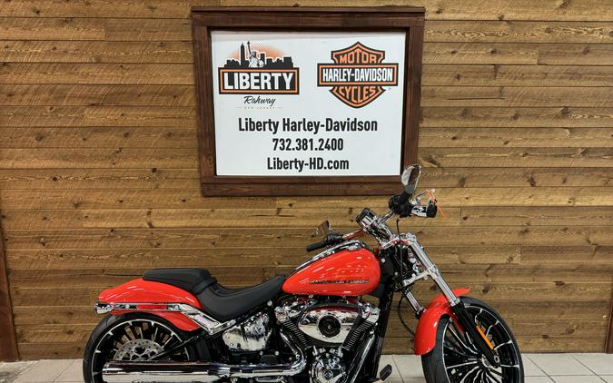 2026 Harley-Davidson® Breakout® Blood Orange Chrome Trim FXBR