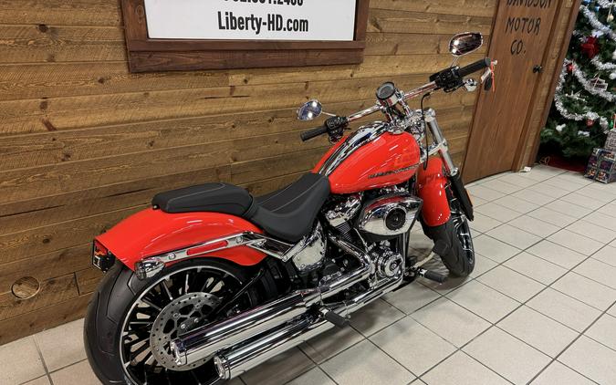 2026 Harley-Davidson® Breakout® Blood Orange Chrome Trim FXBR