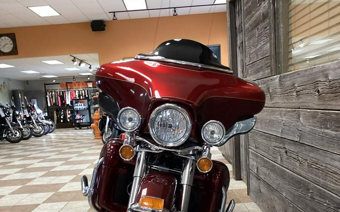 2008 Harley-Davidson® Electra Glide® Ultra Classic® Crimson Red Sunglo
