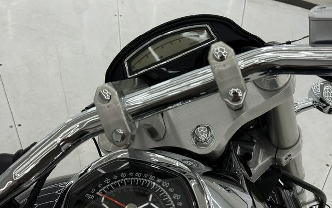 2025 Suzuki Boulevard M109R