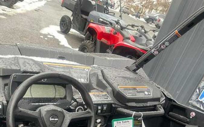 2026 Can-Am® Commander XT 700