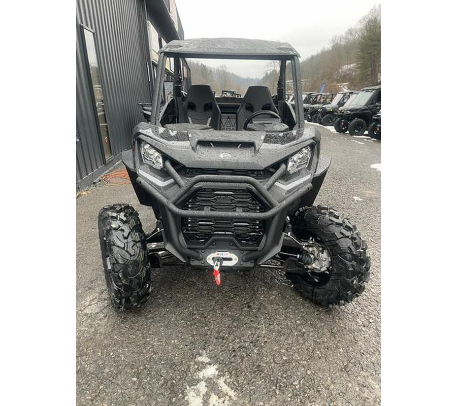 2026 Can-Am® Commander XT 700