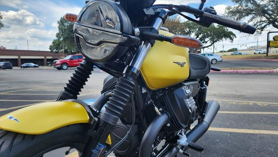 2023 Moto Guzzi V7 Stone