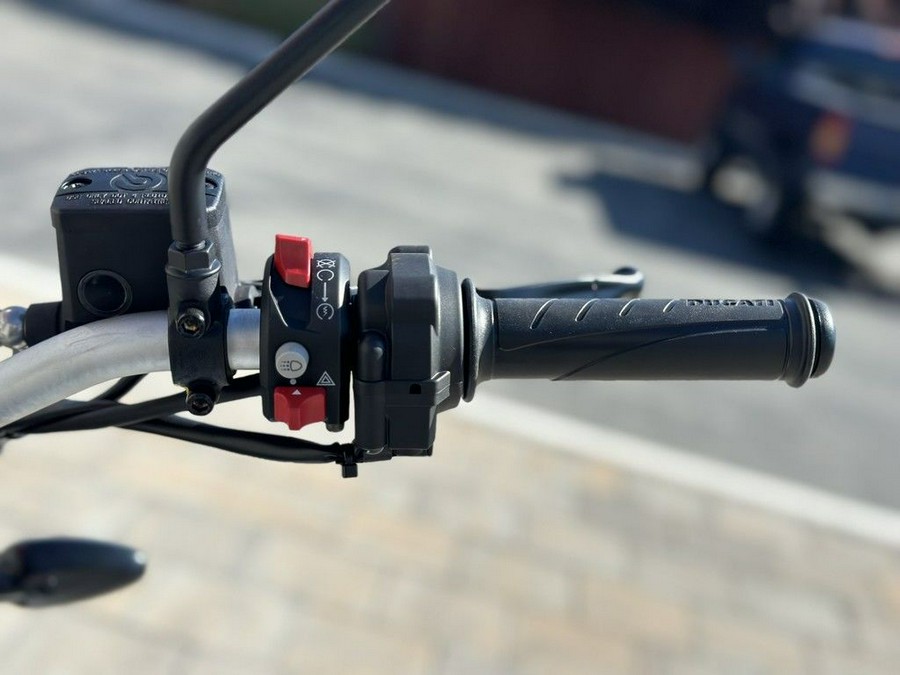 2024 Ducati Scrambler Icon (2G) Black