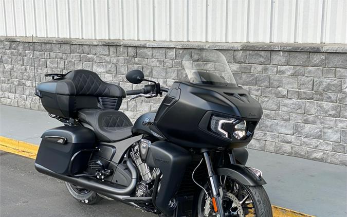 2023 Indian Motorcycle Pursuit Dark Horse with Premium Package