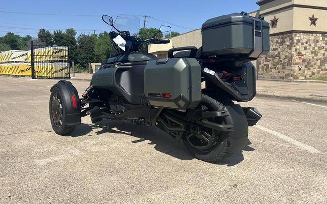 2025 Can-Am Canyon? Redrock