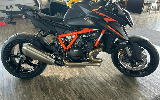 2024 KTM 1390 Super Duke R EVO