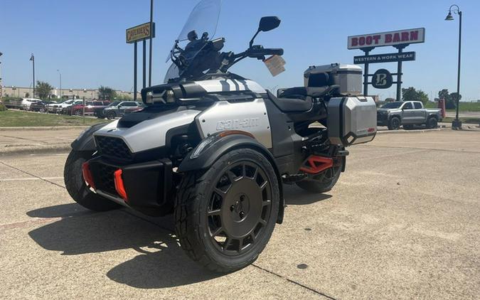 2025 Can-Am Canyon? XT