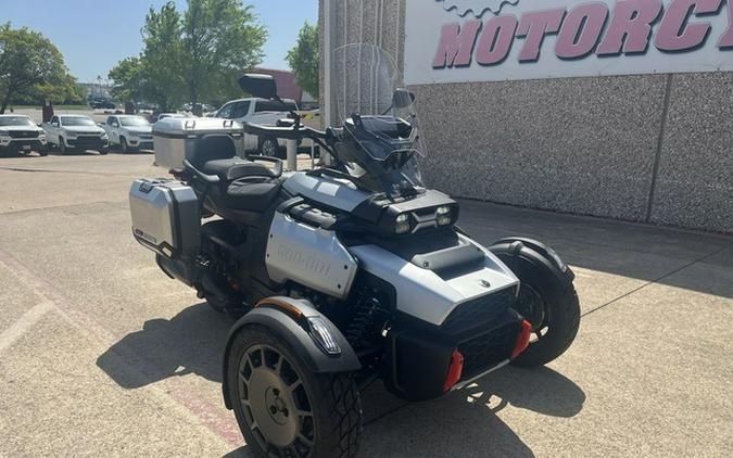 2025 Can-Am Canyon? XT