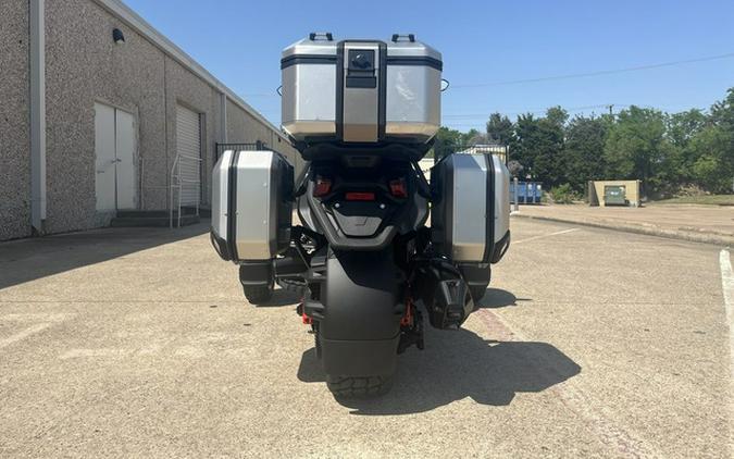 2025 Can-Am Canyon? XT