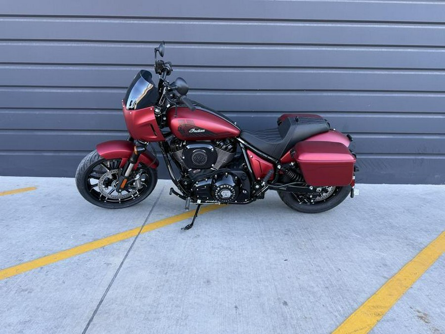 2025 Indian Motorcycle® Sport Chief RT Sunset Red Smoke