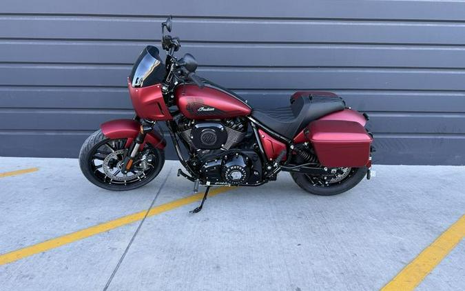 2025 Indian Motorcycle® Sport Chief RT Sunset Red Smoke