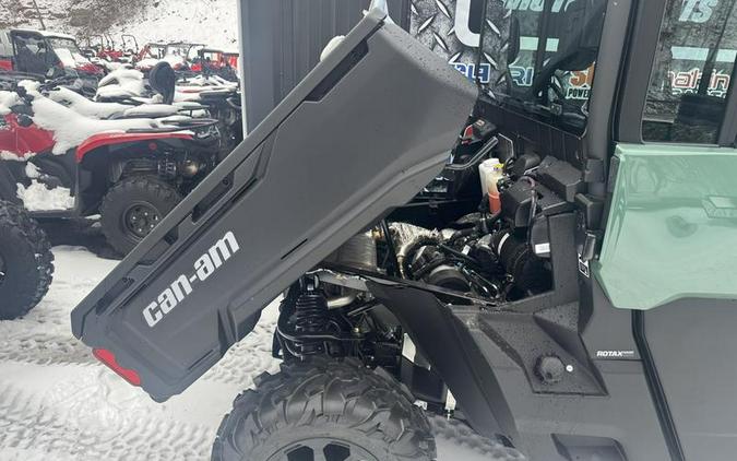 2026 Can-Am® Defender MAX DPS CAB HD10
