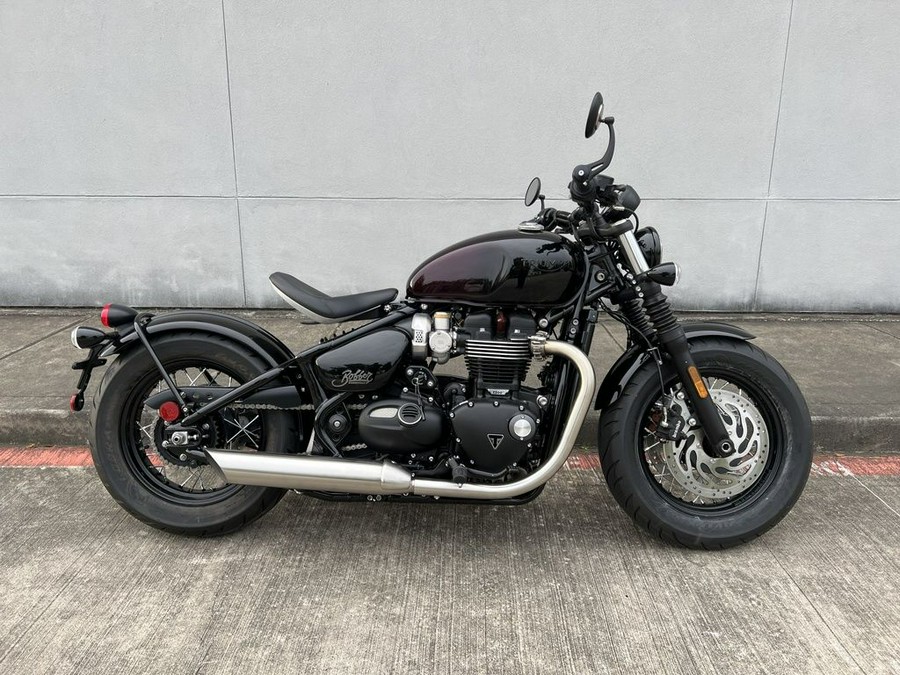 2024 Triumph Bonneville Bobber Stealth Edition